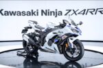 Kawasaki Ninja ZX-4RR: Motocicleta Deportiva de Alto Rendimiento con Motor de Cuatro Cilindros, Diseño Agresivo y Tecnología de Competición